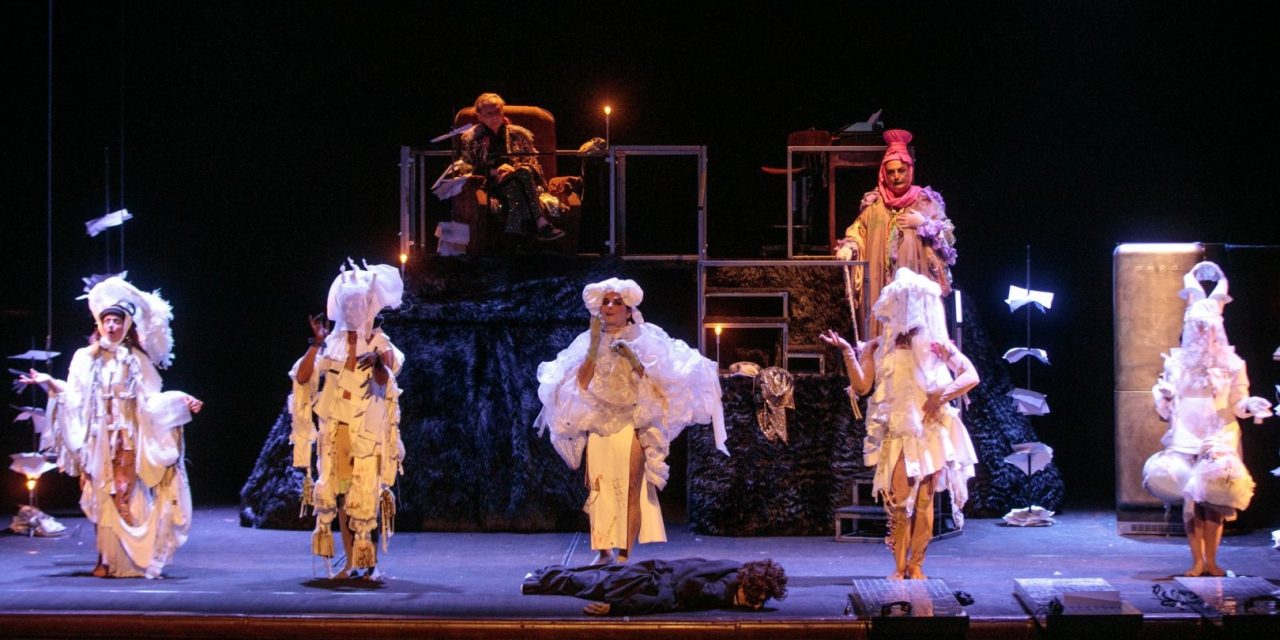 TURNÉ. Stratagemmi a teatro!