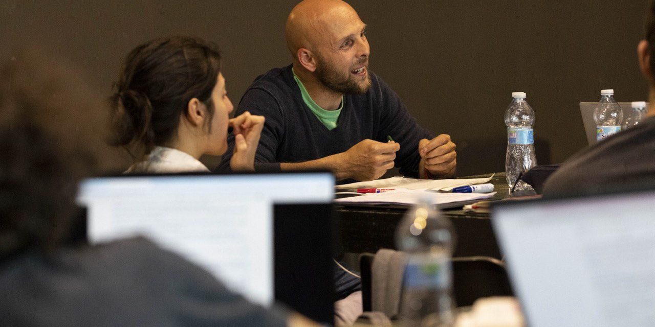Uno sguardo nella bottega di Gabriele Di Luca | Laboratorio di drammaturgia